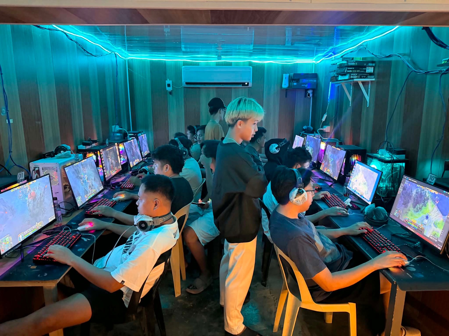 S3 shuffle tourna pix
