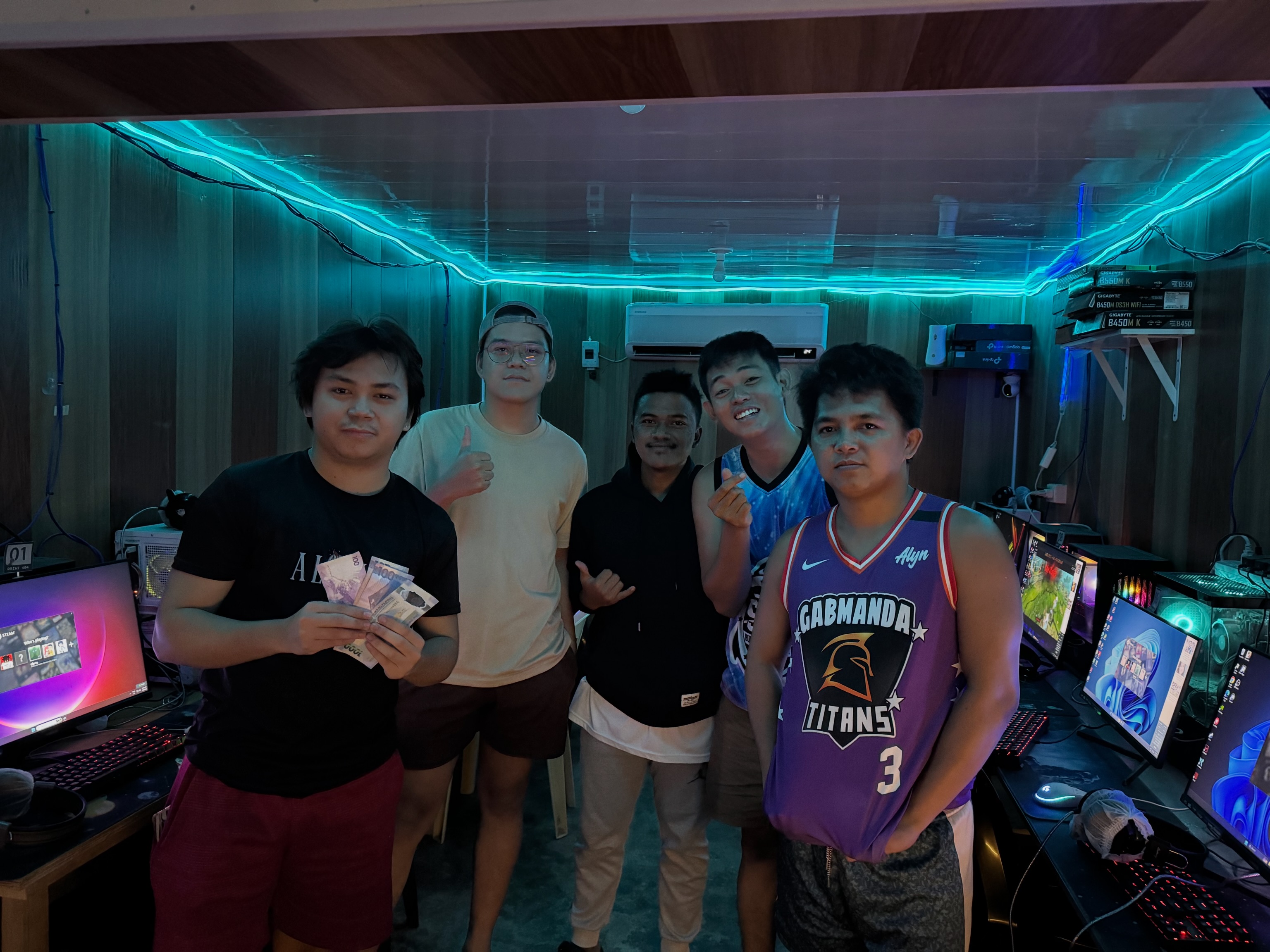 Print404 1st anniversary on the spot tourna champs. Team harchuy