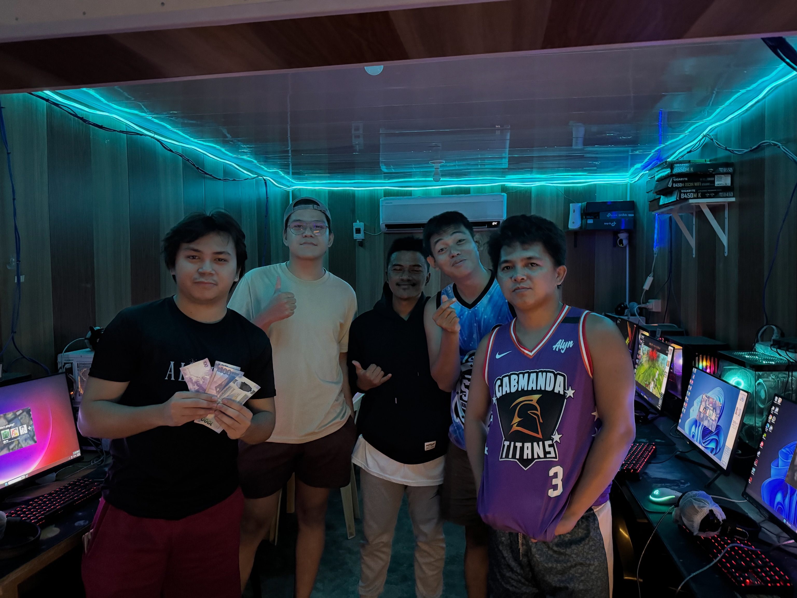 Print404 1st anniversary on the spot tourna champs. Team harchuy