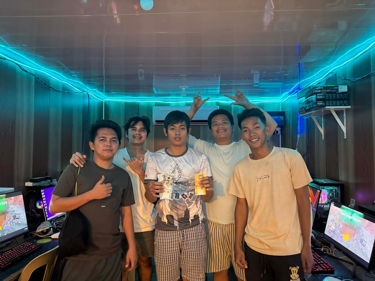 print404 first shuffle tournament champion. Team harchuy 🤣