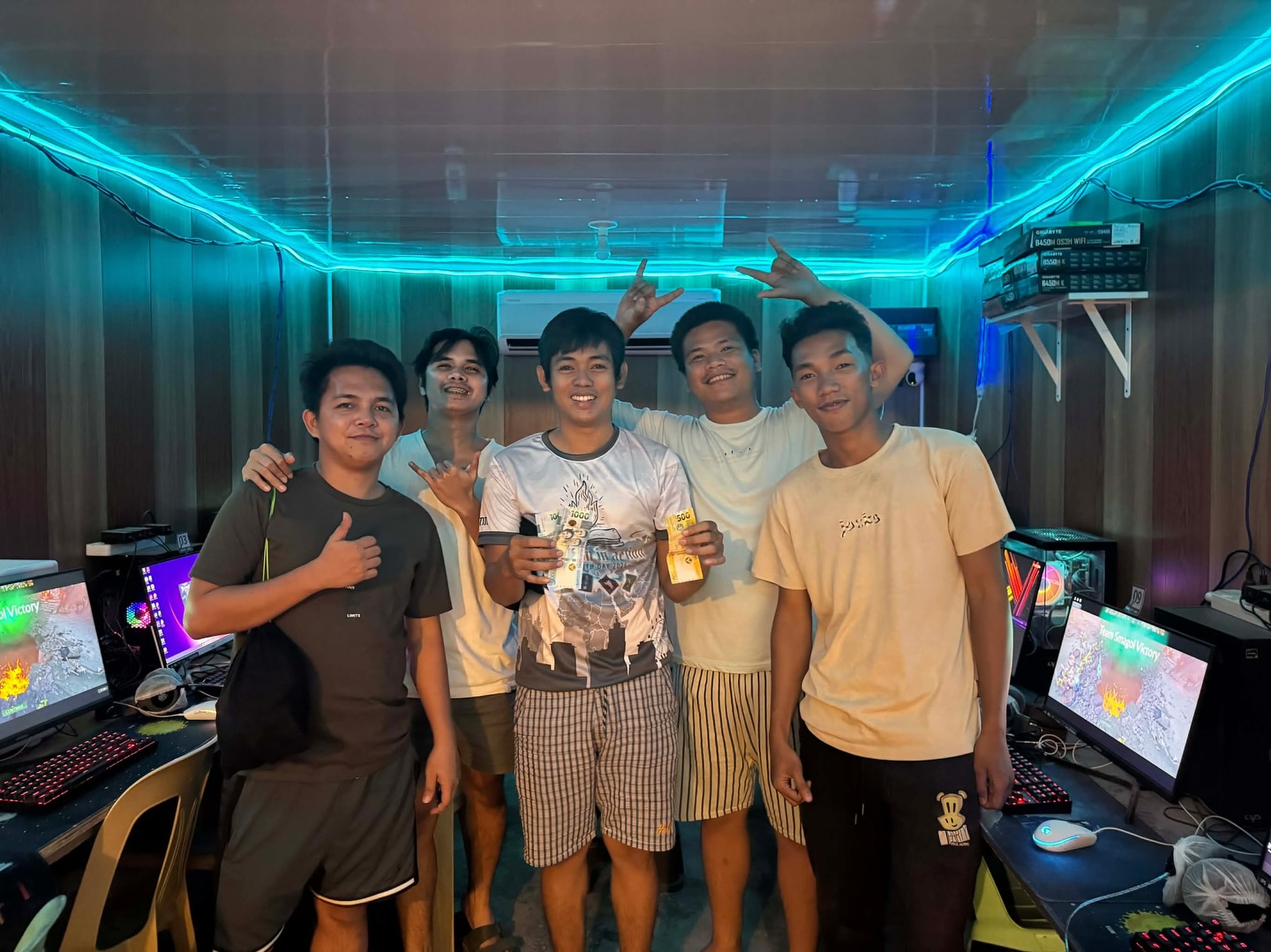 print404 first shuffle tournament champion. Team harchuy 🤣